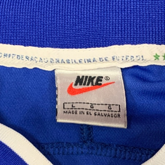 Vintage 1997 Brazil Nike Soccer Jersey - Picture 4 of 8